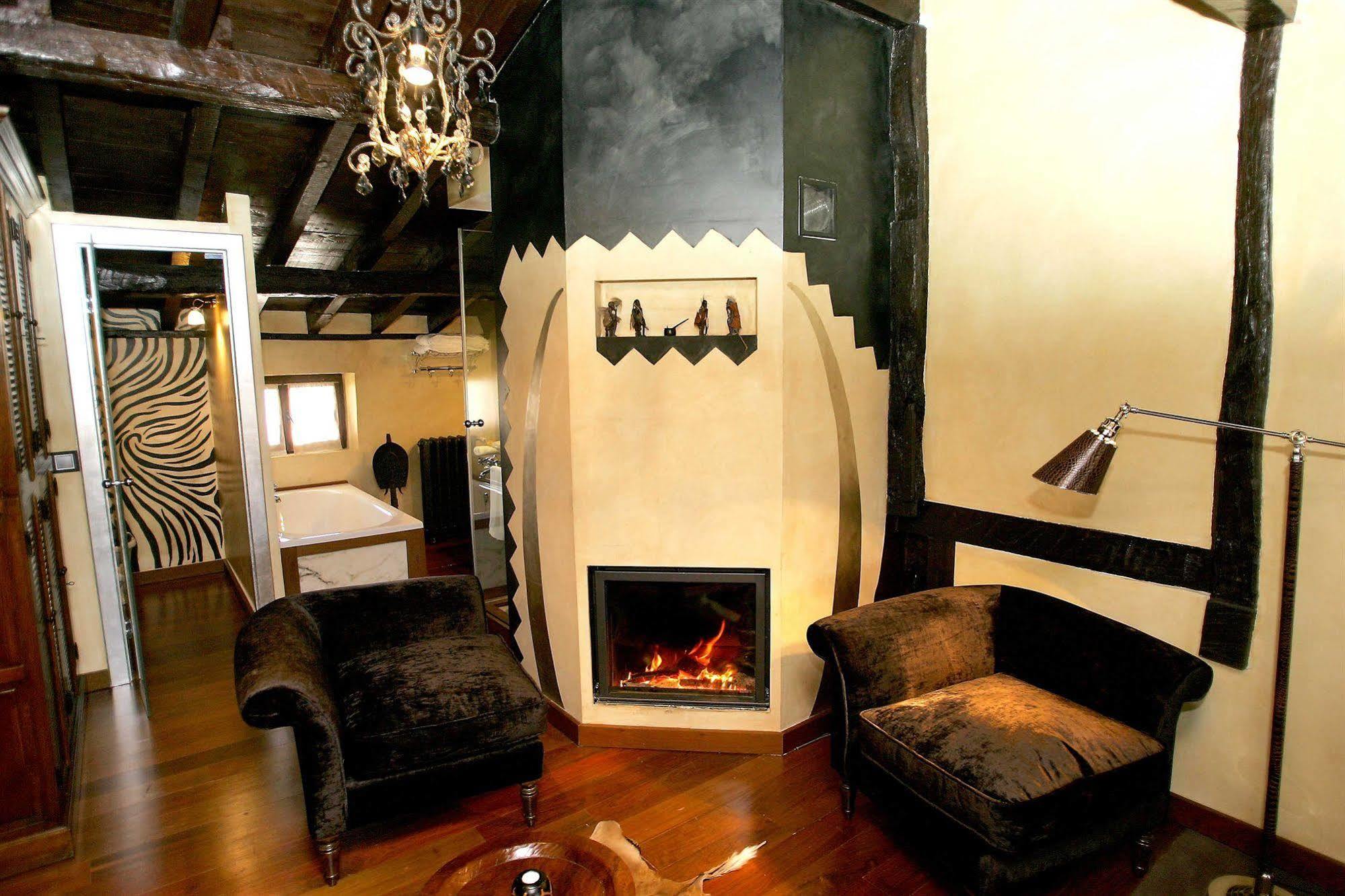 Hotel Boutique Valle De Oca Villanasur Rio De Oca Luaran gambar