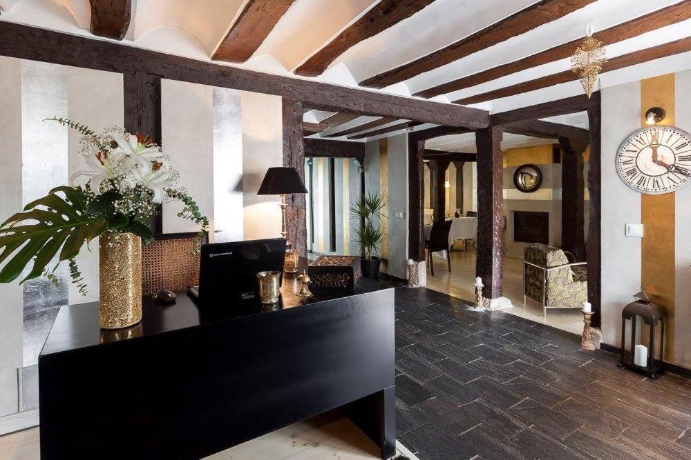 Hotel Boutique Valle De Oca Villanasur Rio De Oca Luaran gambar